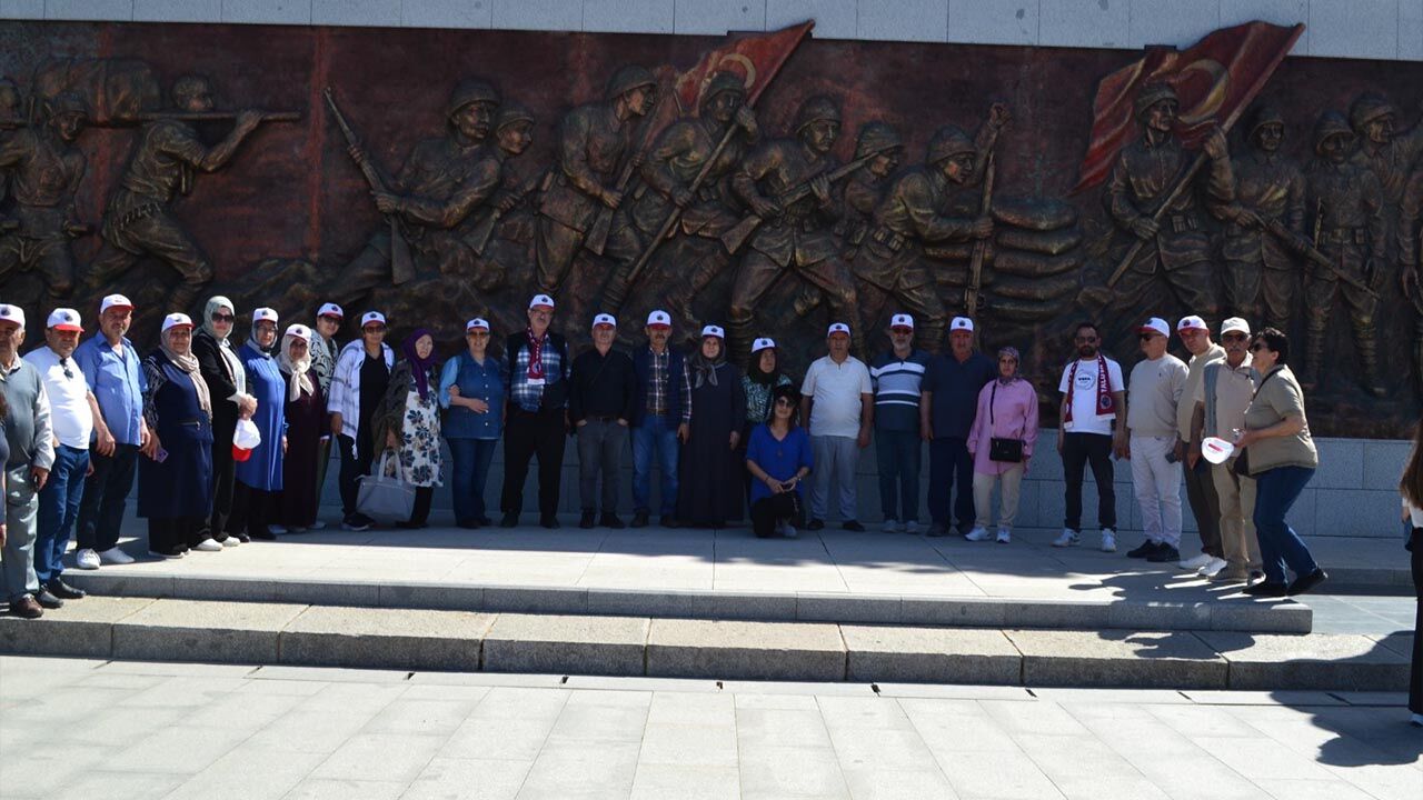 Yalova Tokatlilar Dernek Canakkale Anneler Gun Sehitler Ziyaret Haber (3)