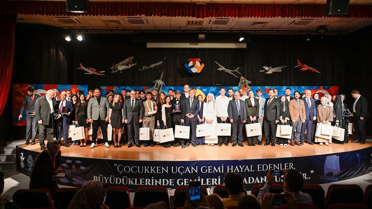 Yalova’da Bir İlk: Milli Teknoloji Hamlesi Tiyatro Sahnesine Taşındı