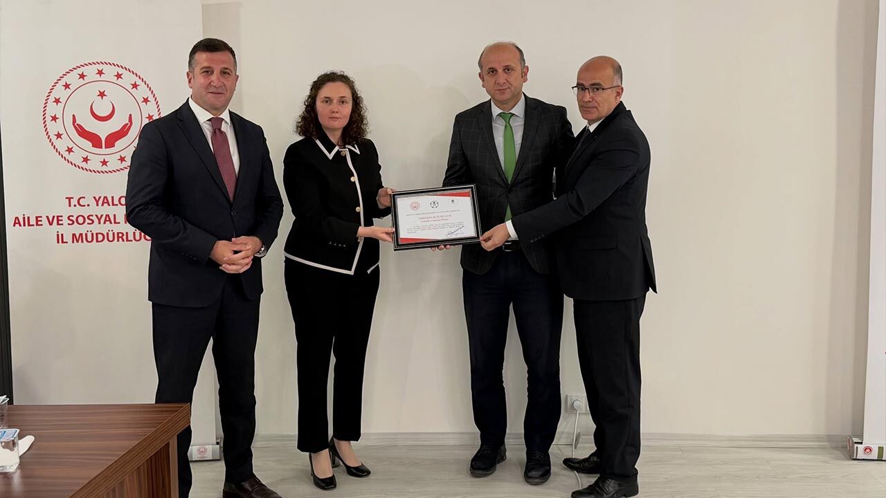 Yalova’da Erişilebilirlik Kurulu Toplandı 3 Kurum Belgeyi Kaptı (1)