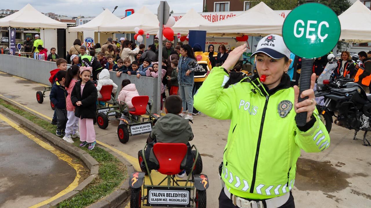 Yalova’nın Minik Trafik Elçileri Görev Başında (2)