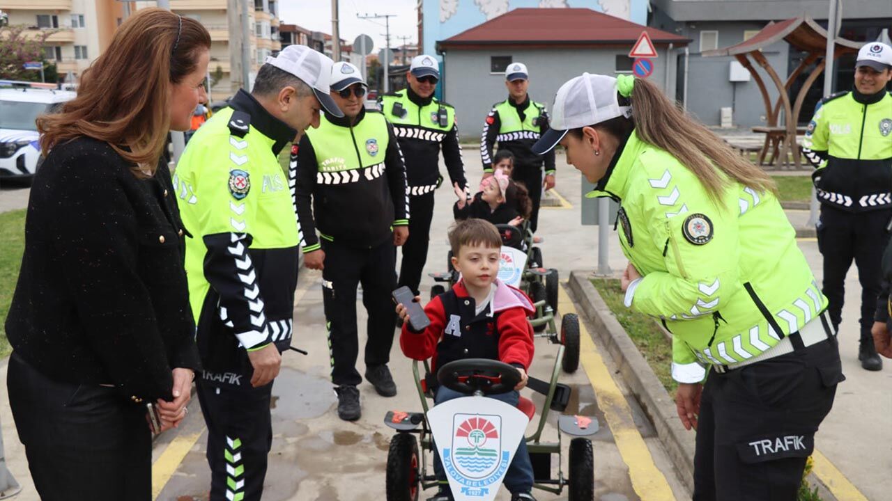 Yalova’nın Minik Trafik Elçileri Görev Başında (3)