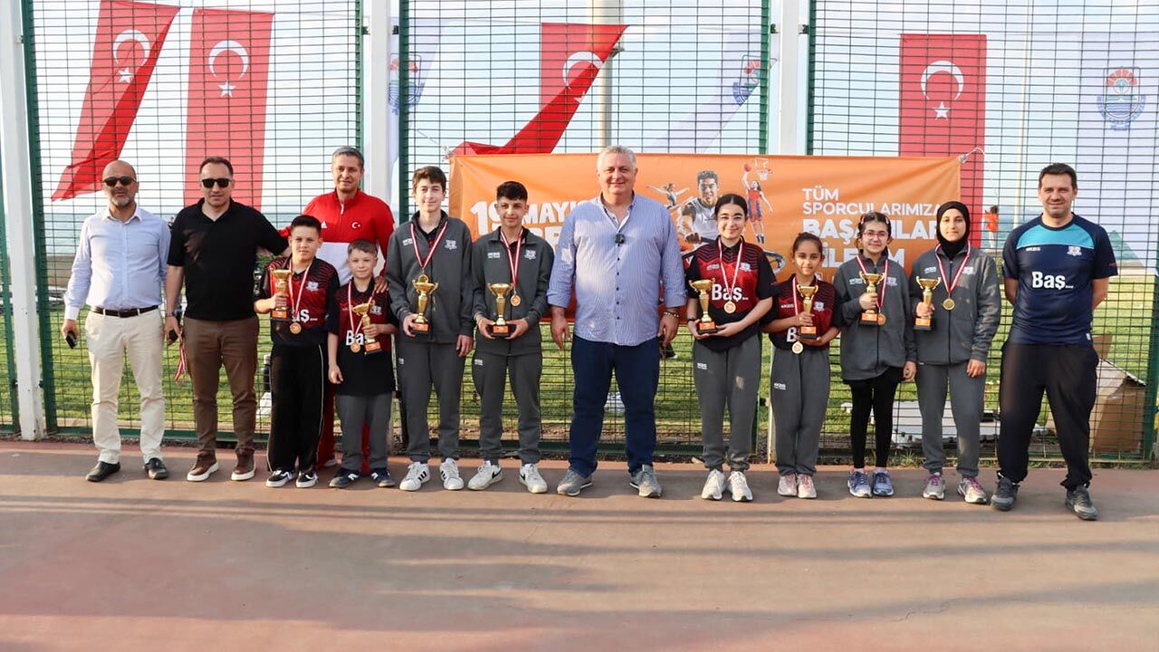 19 Mayista Sporun Bi̇rleşti̇ri̇ci̇ Gücü Ve Bayramin Heyecani Bi̇r Aradaydi (4)