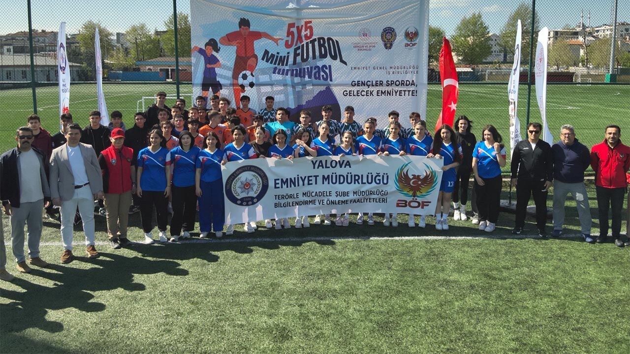 ‘Gençler Sporda, Gelecek Emniyette’ Turnuvası Tamamlandı (1)