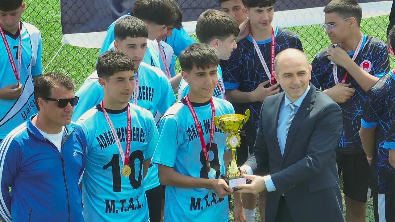 ‘Gençler Sporda, Gelecek Emniyette’ Turnuvası Tamamlandı (2)