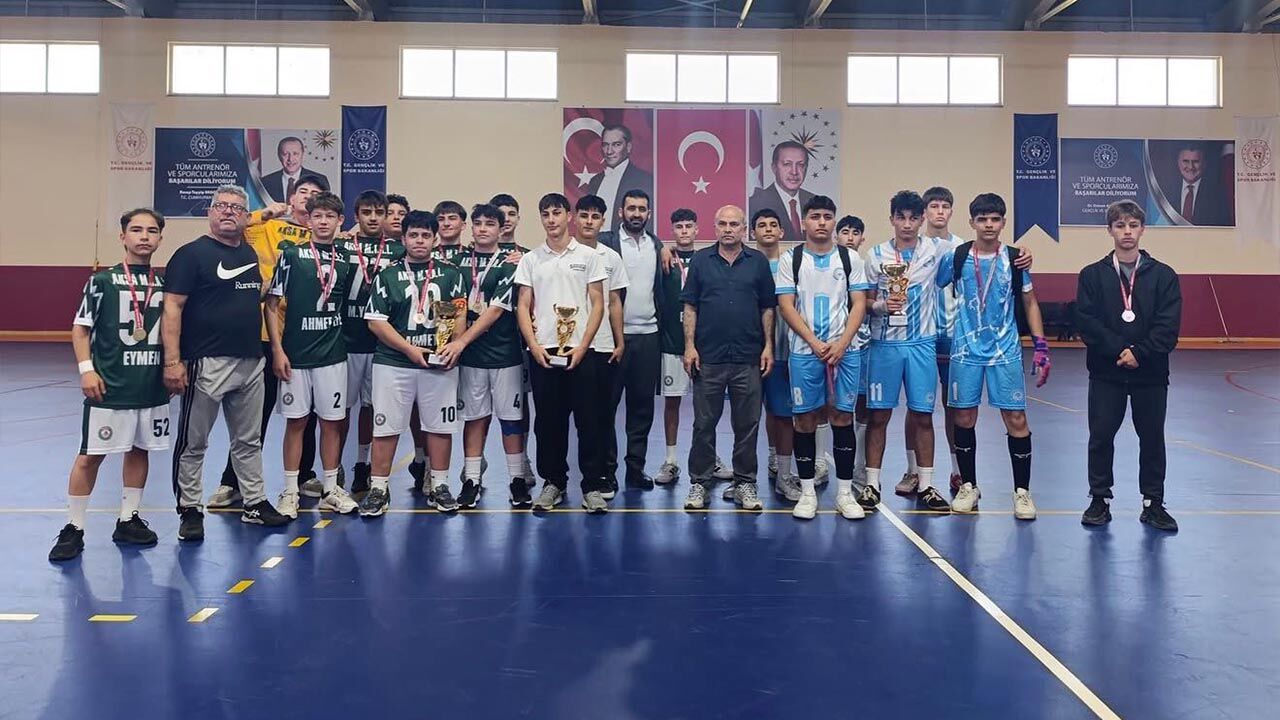 Okul Sporlarında Kupalar Sahiplerini Buluyor (2)