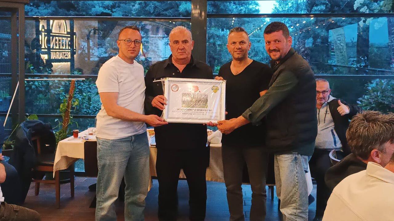 Tamer Erbul Gövde Gösterisi Yaptı (2)-1