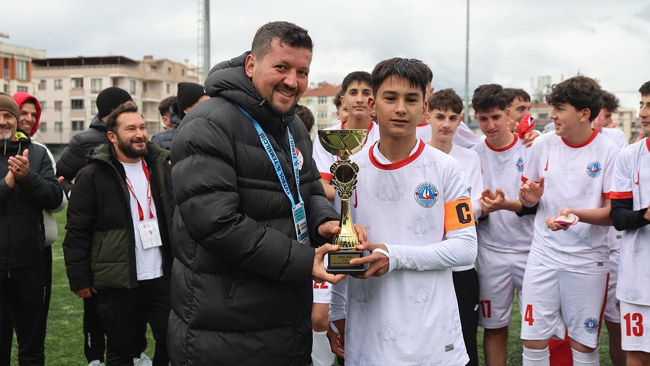 U 15’Lerde Şampiyonluk Çiftlikköy’ün (1 0) (6)