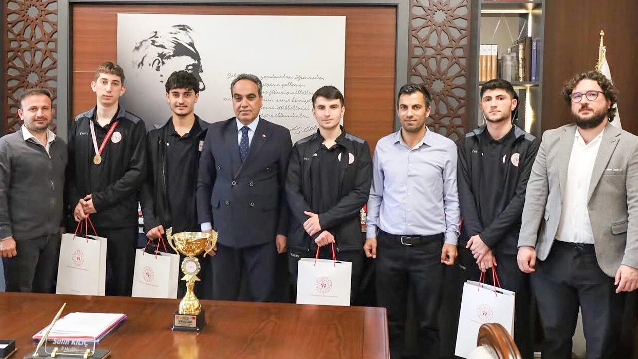 Yalova Turkiye Bilardo Birinci Lig Genc Termal Sampiyon Buyuk Basari (1)
