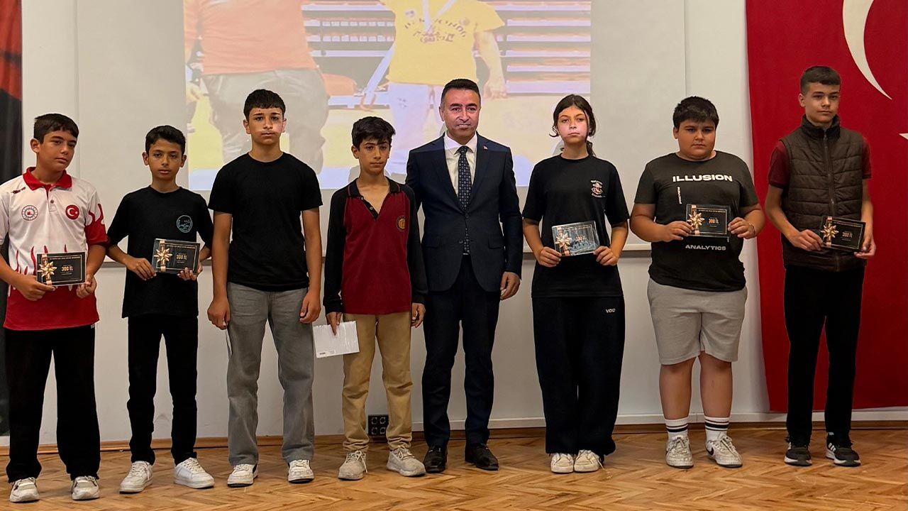 Altınova’nın Şampiyonları Ödüllerini Aldı (3)