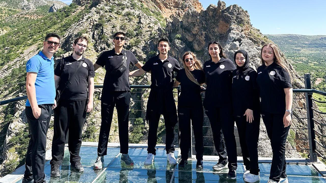 Yalova Adiyaman Turkiye Dart Fiğnaller Sporcular Basari (2)