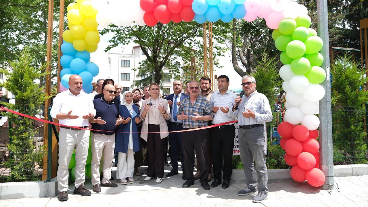 Yalova Altinova Belediye Cumhuriyet Parki Yenileme Acilis (2)
