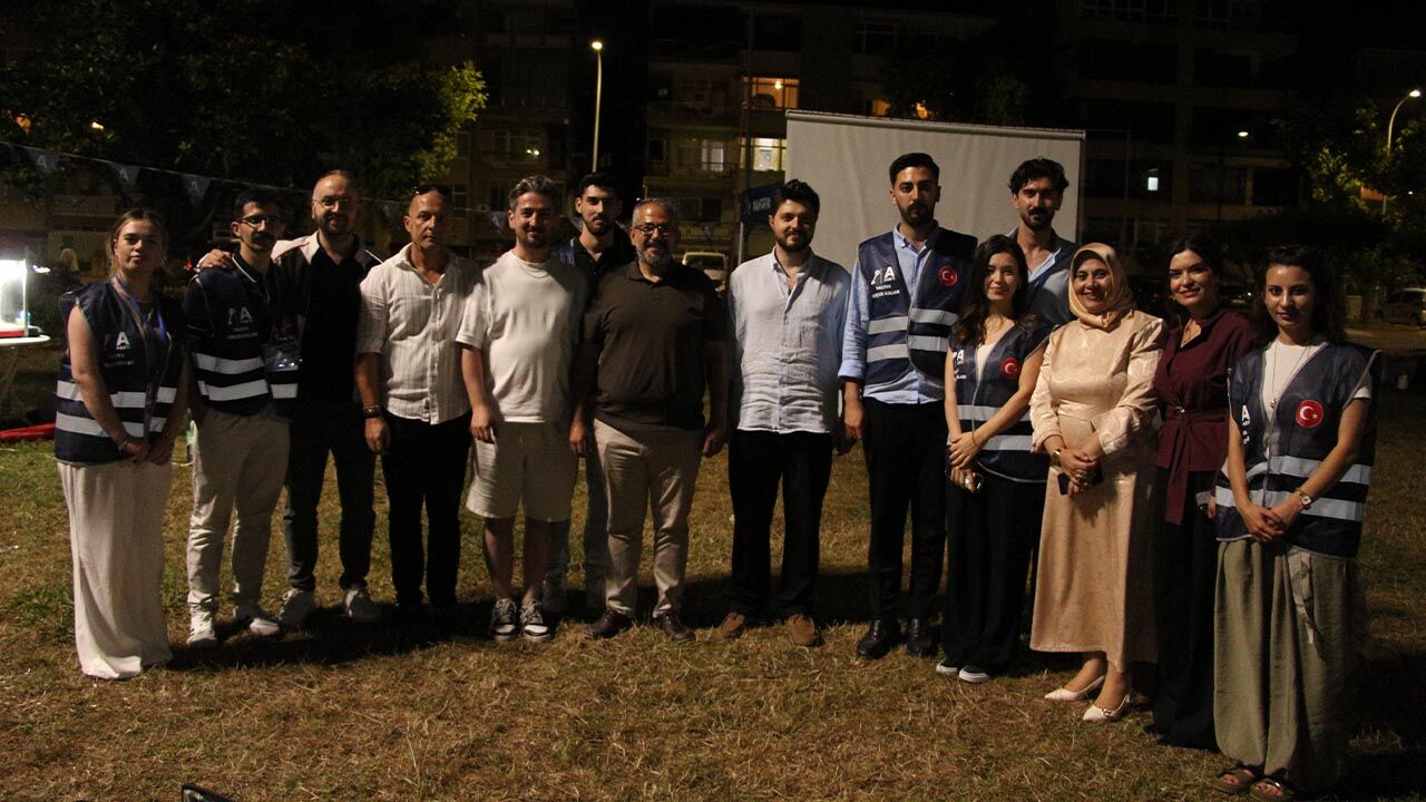 Yalova Anahtar Parti Genclik Kollari Carlie Chaplin The Kid Acik Hava Sinema (11)