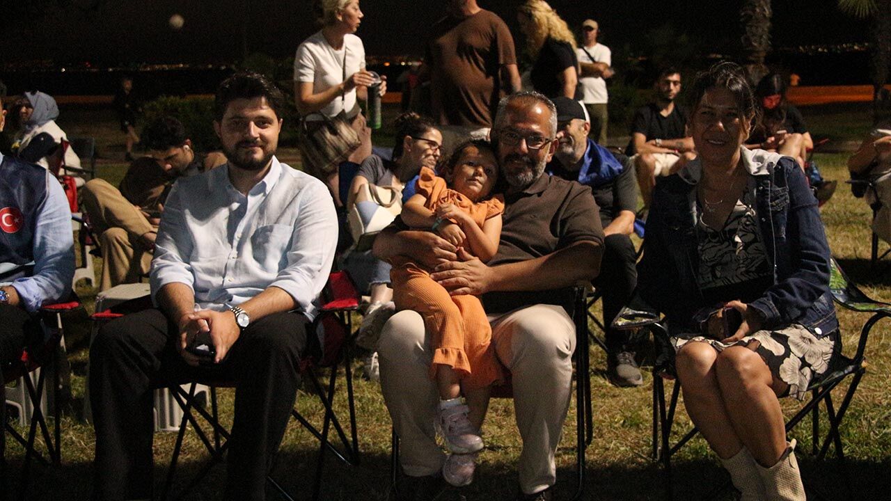 Yalova Anahtar Parti Genclik Kollari Carlie Chaplin The Kid Acik Hava Sinema (3)