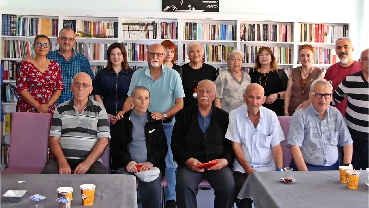 Yalova Ataturkcu Dusunce Dernek Add Sube Babalar Gunu Pasakent Huzurevi Koy Enstitu Emekli Ogretmen (3)