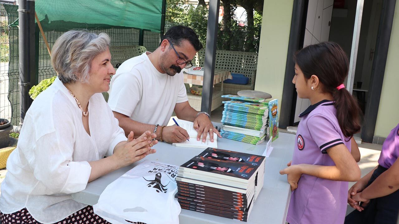 Yalova Ciftlikkoy Belediyesi Sifir Atik Merkezi Cevre Haftasi Yazar Cocuklar Bulusma (4)