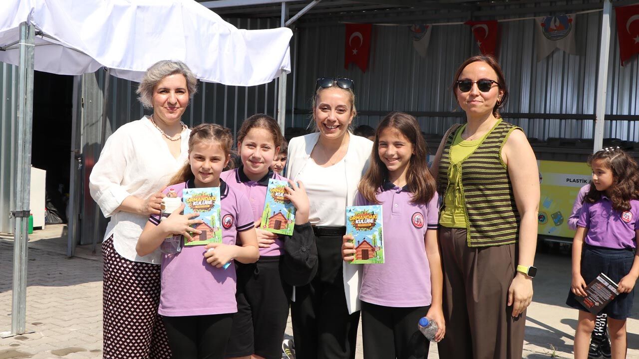 Yalova Ciftlikkoy Belediyesi Sifir Atik Merkezi Cevre Haftasi Yazar Cocuklar Bulusma (6)