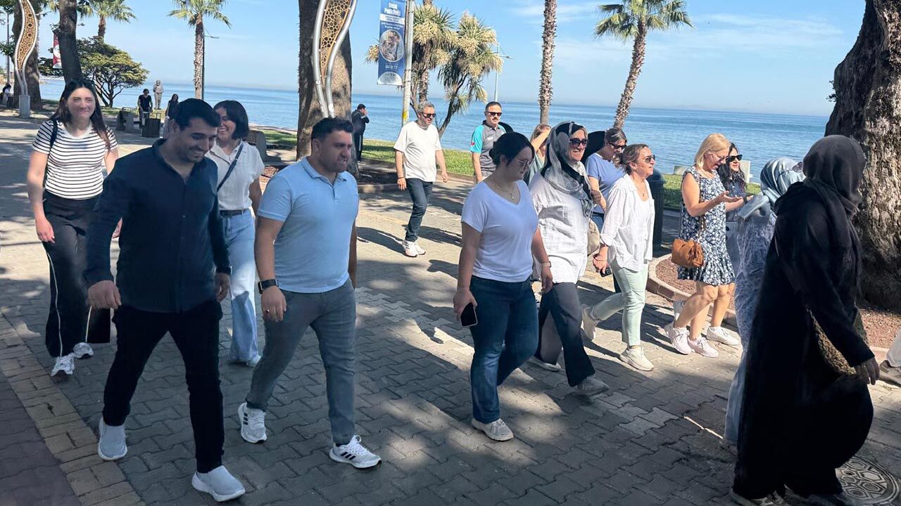 Yalova Il Saglik Mudurluk Personel Saglikli Yasam Yuruyus (2)