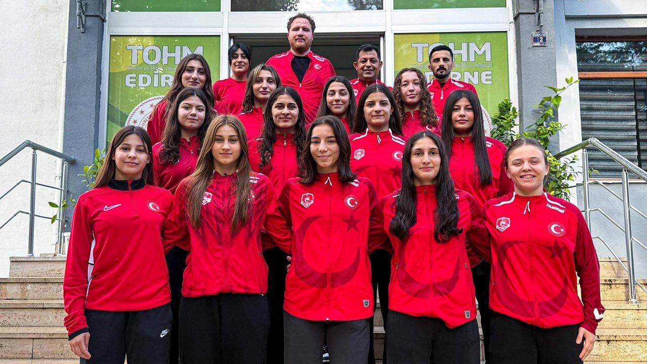Yalova Subasi Milli Guresci Cin Turnuva Milli Takim (2)