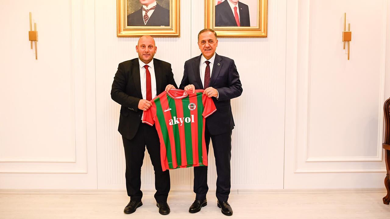 Yalova Yalovaspor Baskan Yonetim Kurulu Valilik Ziyaret (2)