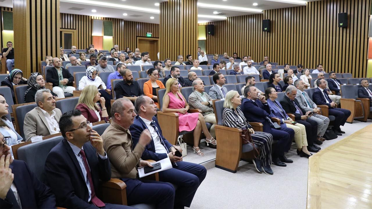 Yalova’da Sanayi Ve Teknoloji Gündemi Değerlendirildi (1)