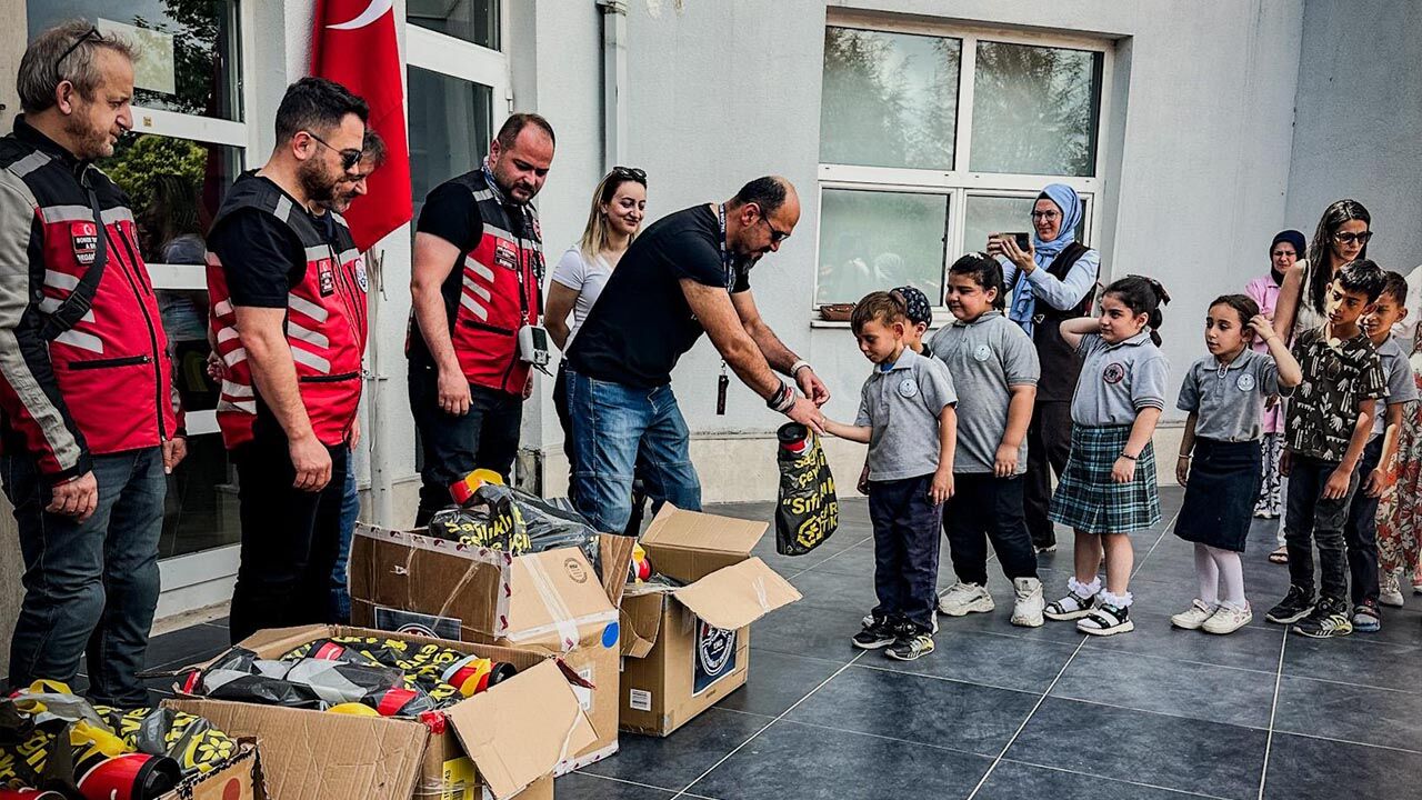 Ymd, Çocukların Yüzünü Güldürdü (7)