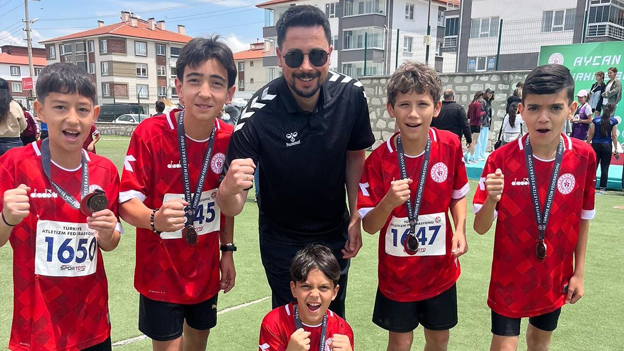 Atletizmde Başarıya Doymuyoruz (3)