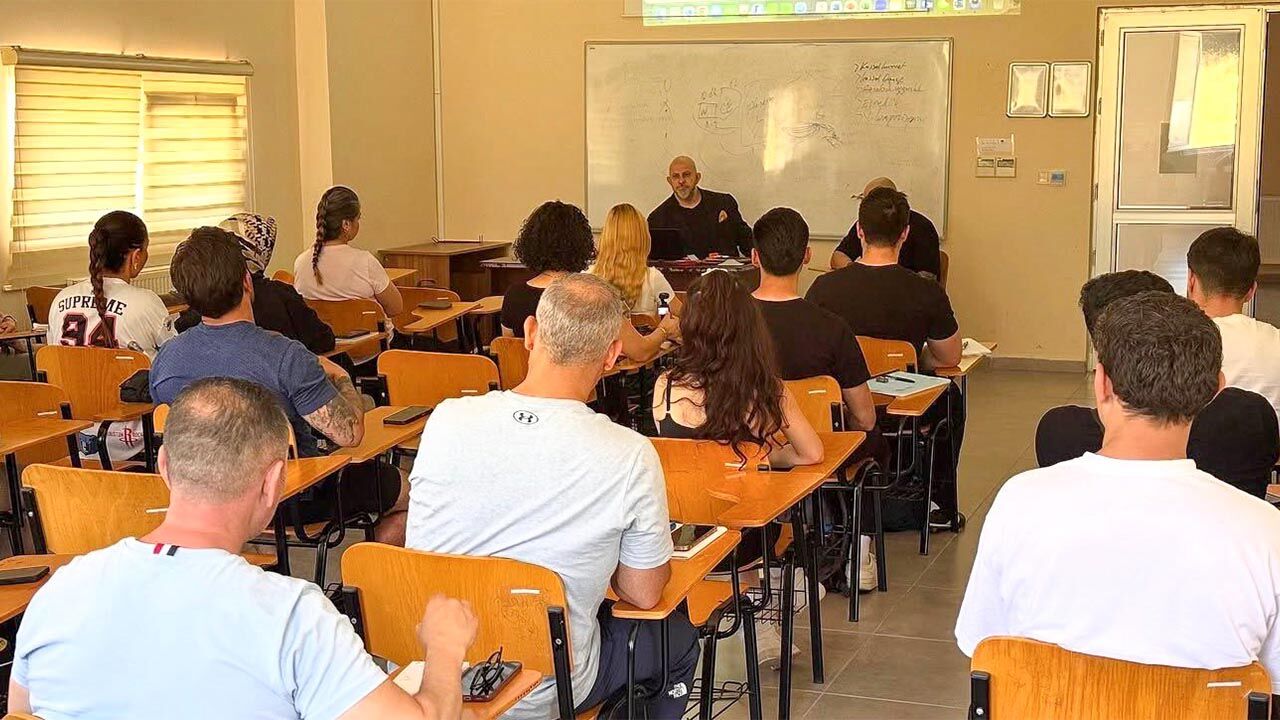 Başkan Girgin, Yalova’da Devam Eden Antrenörlük Kursunu Ziyaret Etti (1)