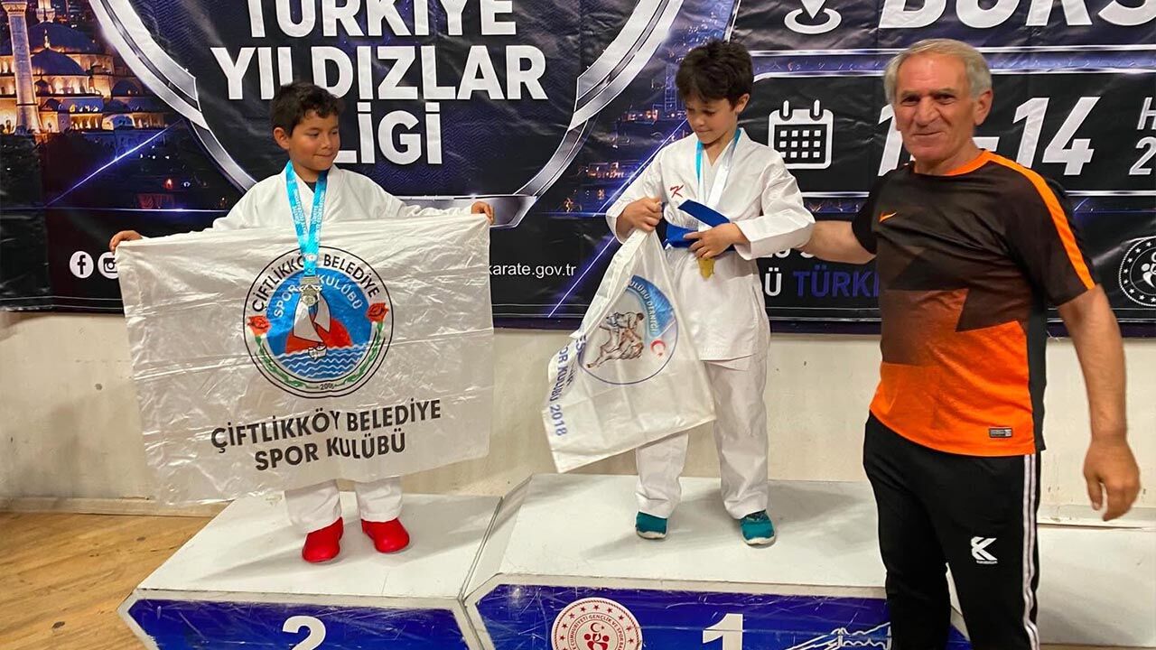 Çiftlikköy, Karatede Şampiyonlar Çıkarmaya Devam Ediyor (1)