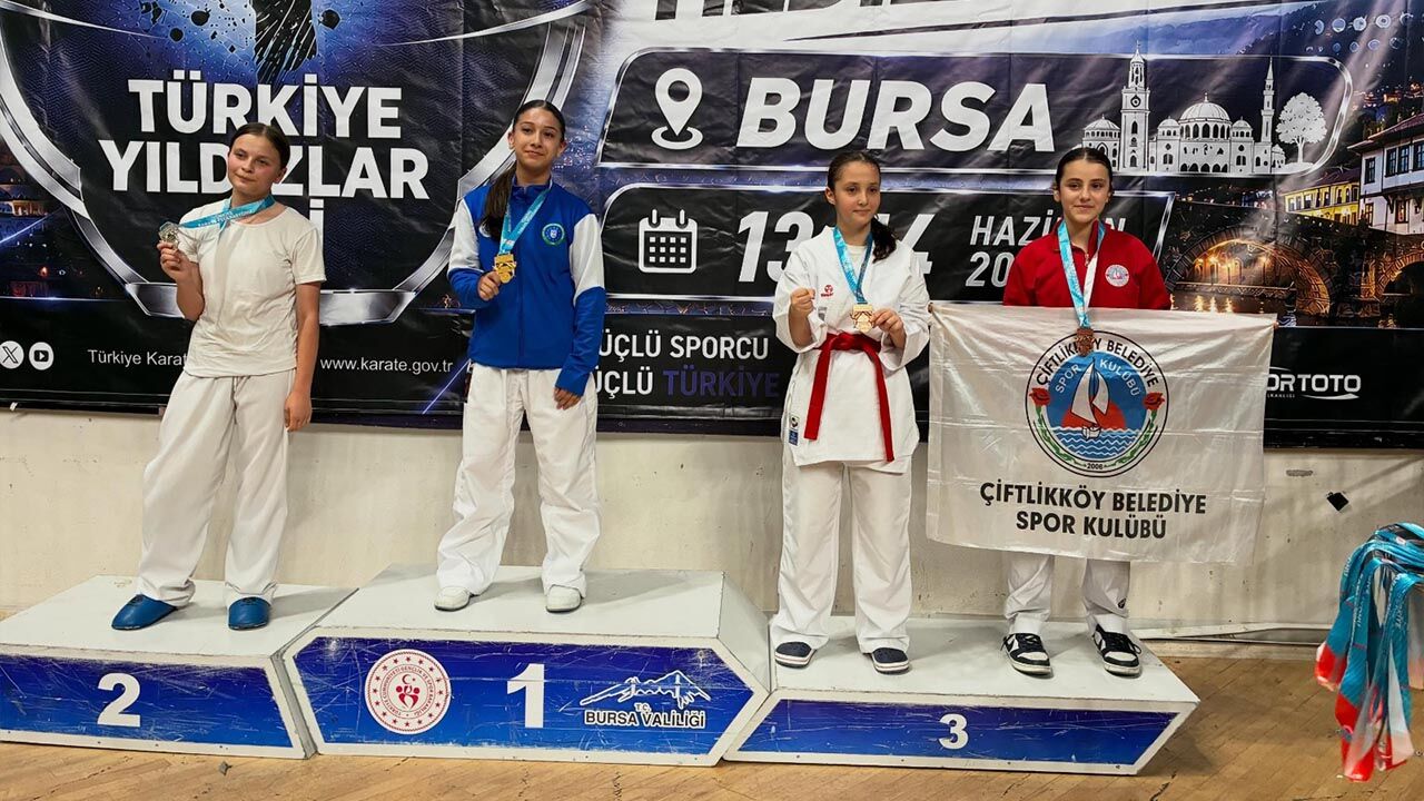 Çiftlikköy, Karatede Şampiyonlar Çıkarmaya Devam Ediyor (3)