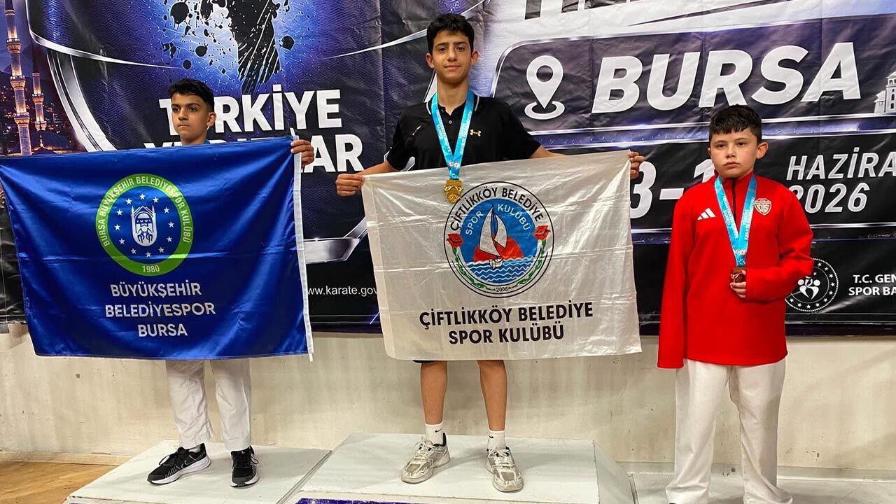Çiftlikköy, Karatede Şampiyonlar Çıkarmaya Devam Ediyor (6)