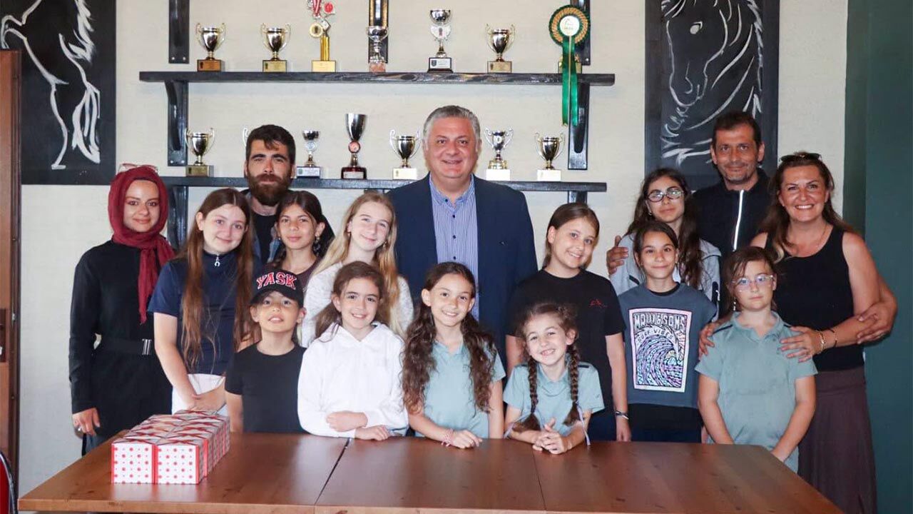 Gürel Geleceğin Şampiyonlarıyla Bir Araya Geldi (1)