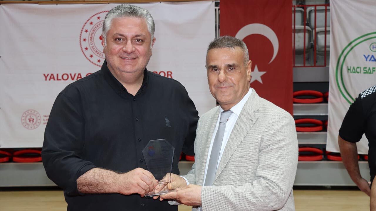 Hacı Saffet Çam Vakfı Satranç Turnuvası Nefes Kesti (9)