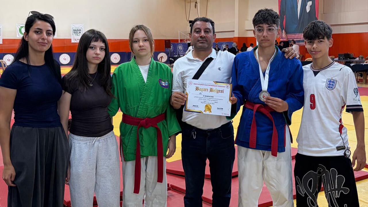 Kuraşçılarımız Düzce’de Sahne Aldı (1)