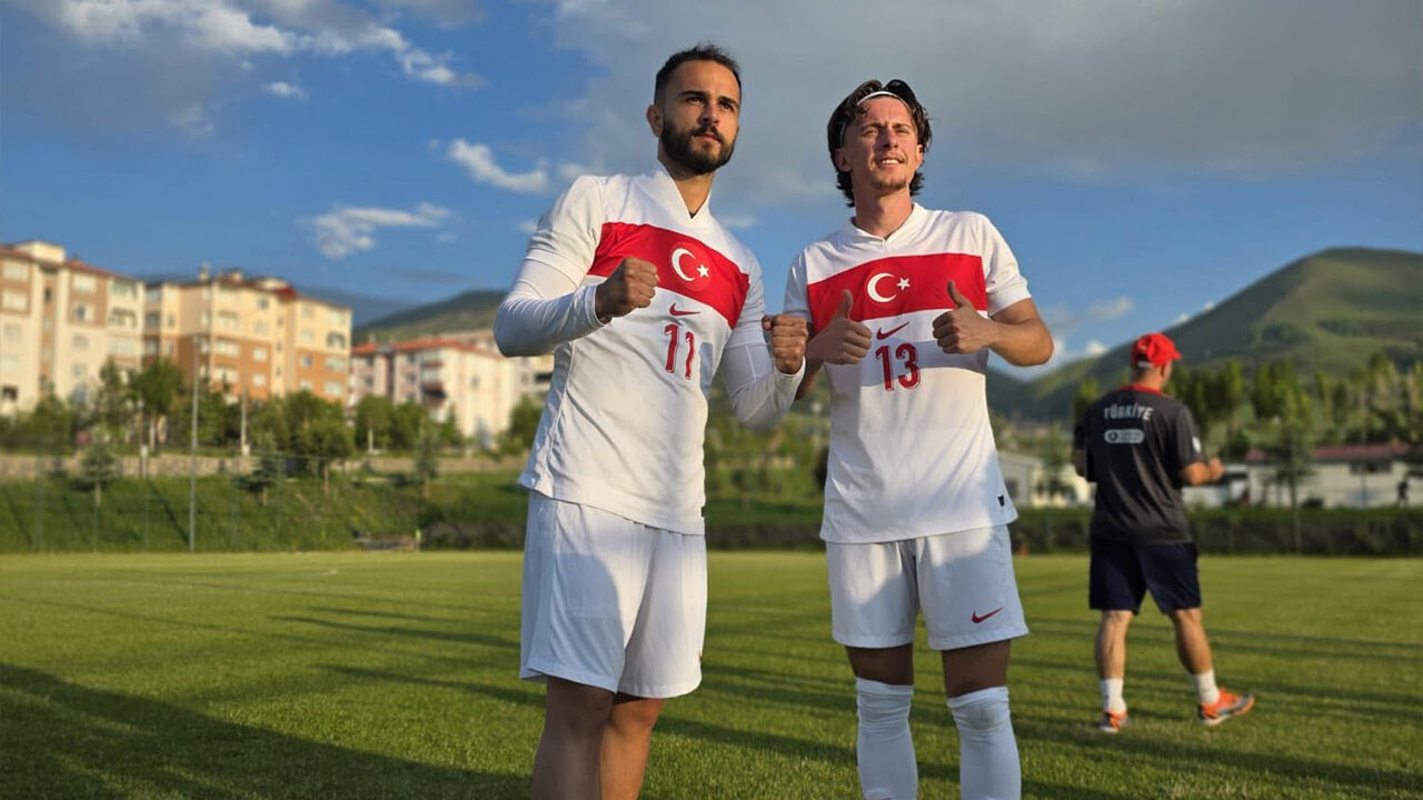 Oğuz Ve Arkadaşları Grup Lideri-1