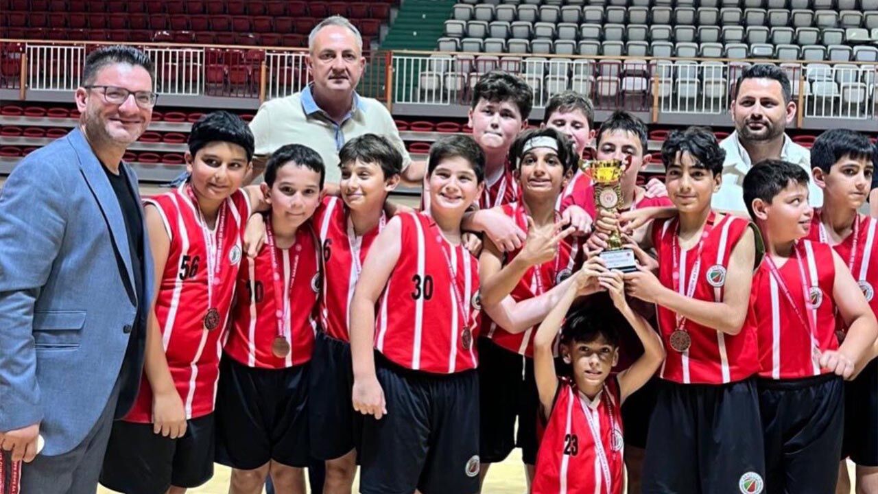 U12’De Şampiyon Uludağ Basketbol (1)