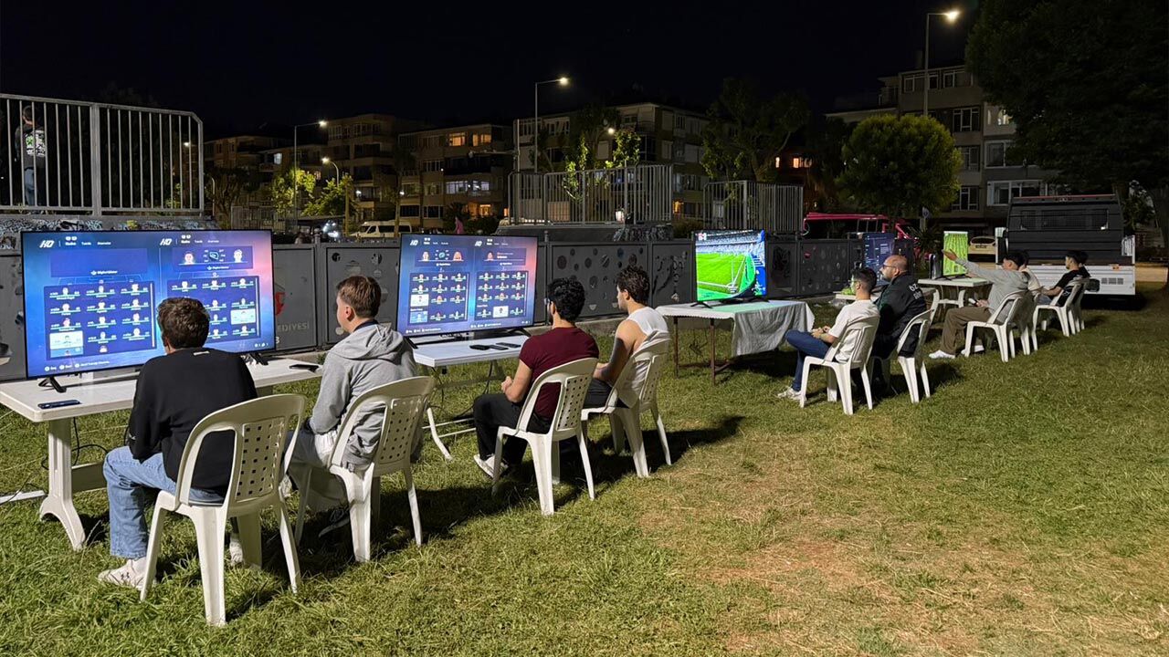 Üç Gün Süren E Spor Maratonu Nefes Kesti̇ (1)