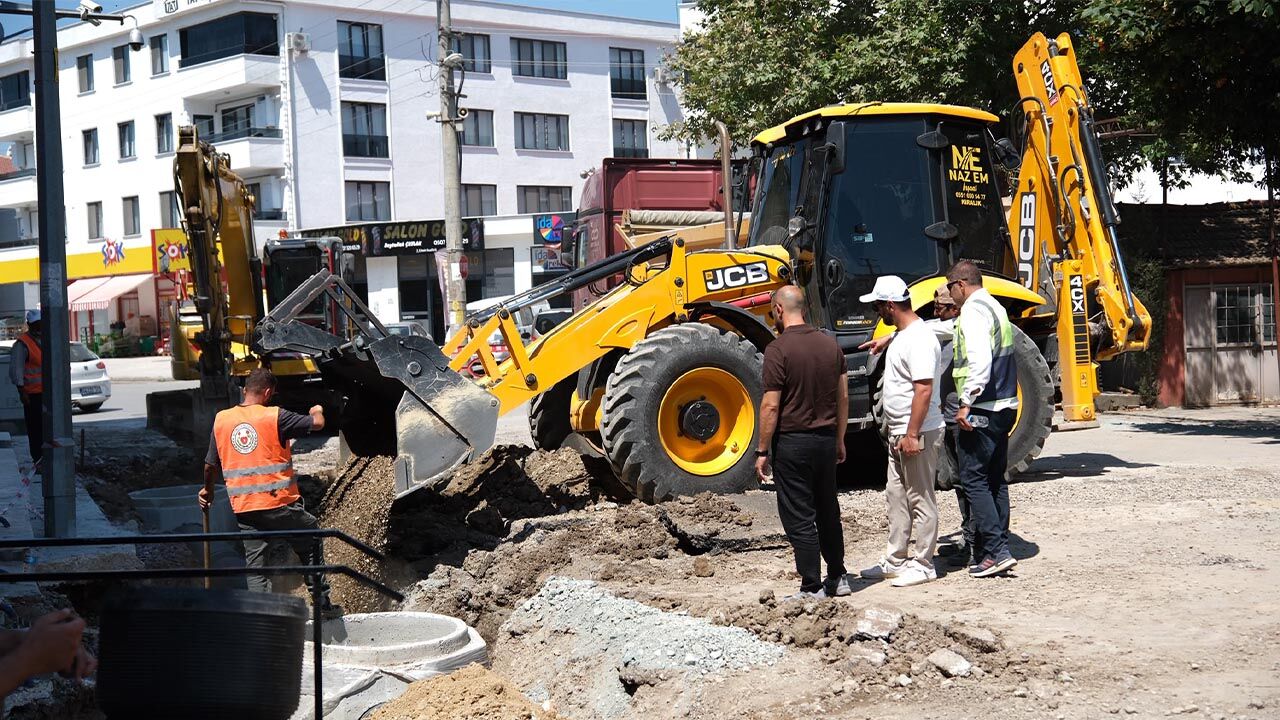 Altınova’da 40 Yıllık Asbestli Borular Değişiyor (2)