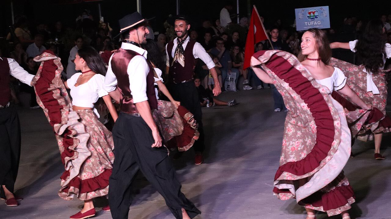 Yalova Tufag Uluslararasi Halk Danslari Festival Acilis (25)