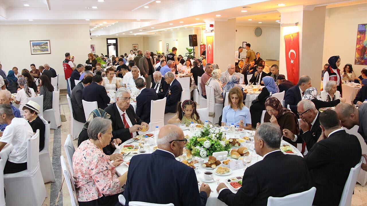 Yalova Valilik 15 Temmuz Darbe Anma Kahvaltı Program Sehit Gazi (8)