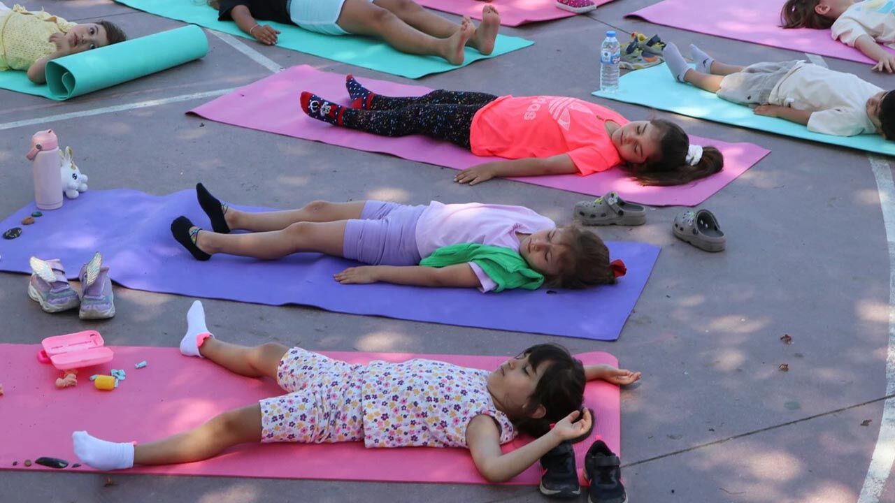 Yalova Ciftlikkoy Belediye Cocuk Yoga Mokamp (4)