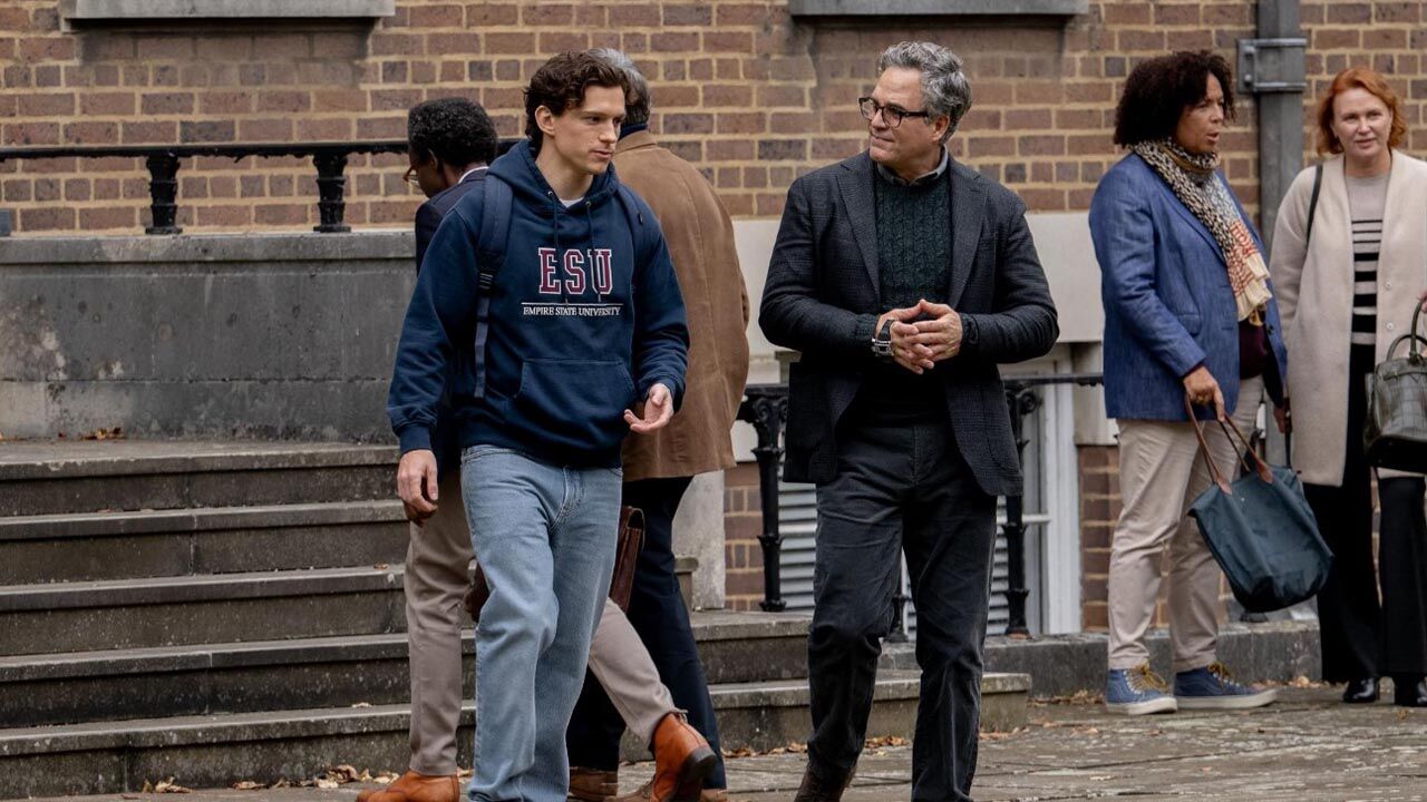 Yalova Ozdilek Sinema Orumcek Adam Yeni Film Vizyon Yepyeni Bir Gun (1)