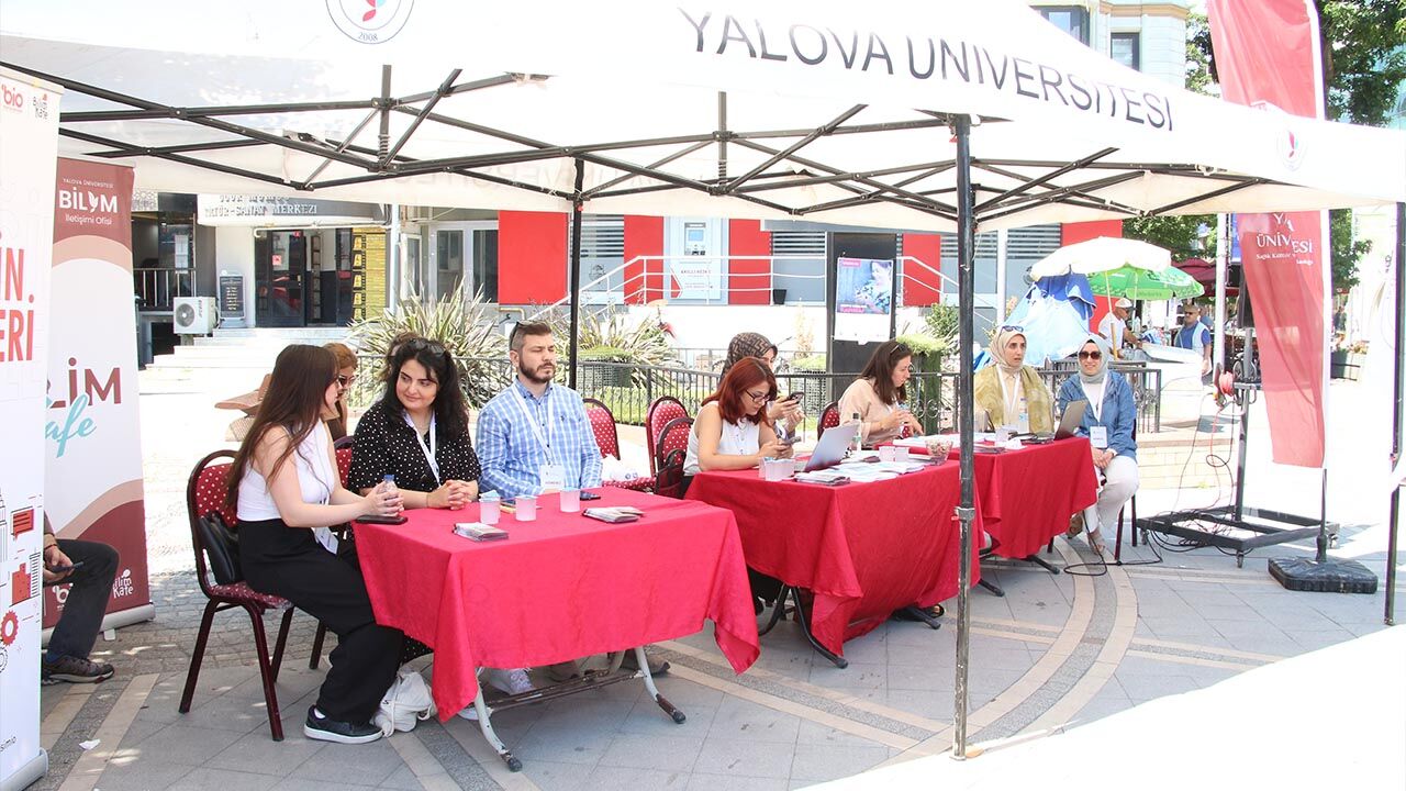 Yalova Universitesi Yks Ogrenci Aday Tercih Tanitim Gunleri (6)
