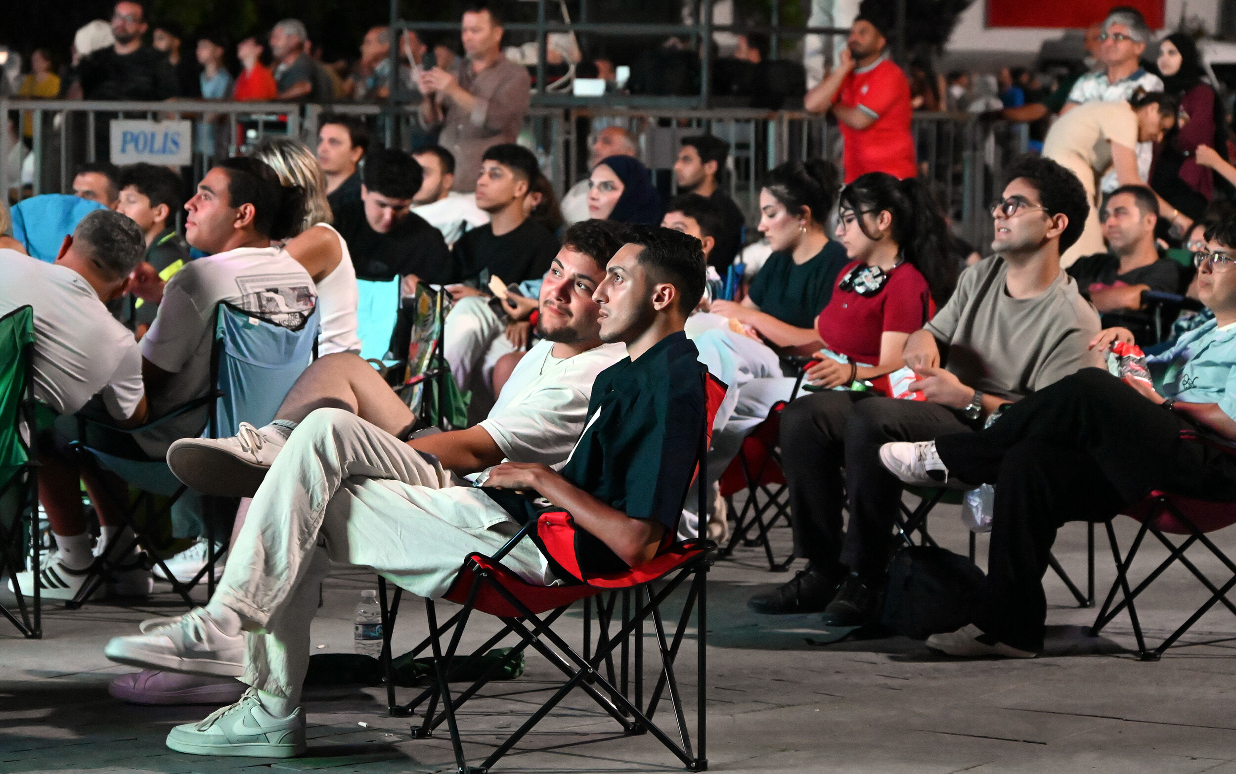Yalova Belediye Kurtulus Yildonum Bulutsuzluk Ozlemi Konser Dunya Kupasi Finali (3)