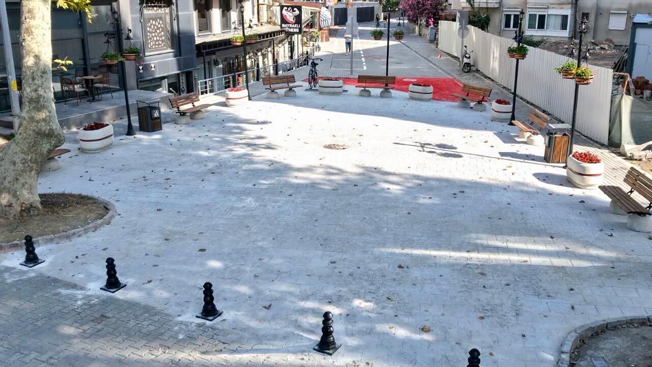 Yalova Belediye Mithatpasa Sokak Yenileme Calisma(3)