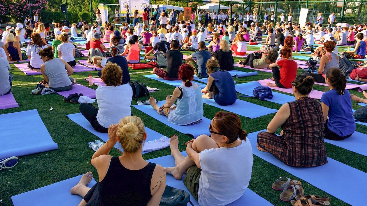 Yalova Ciftlikkoy Belediyesi Spor Egzersiz Yoga Fitnesyuruyus Kosu Nefes Egzersiz Ucretsiz Kayit (1)