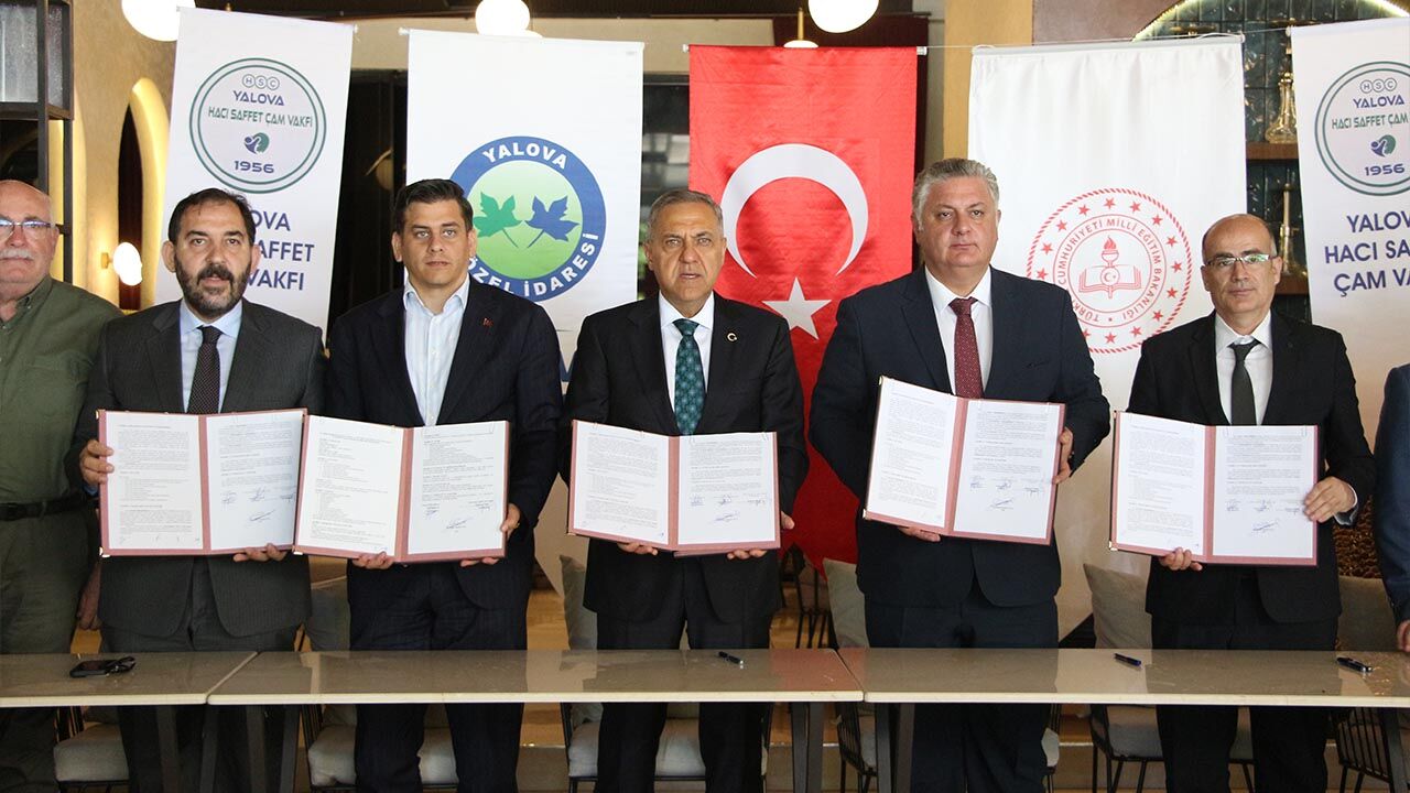 Yalova Haci Saffet Cam Vakfi Kurumlar Protokol Isbirligi (17)