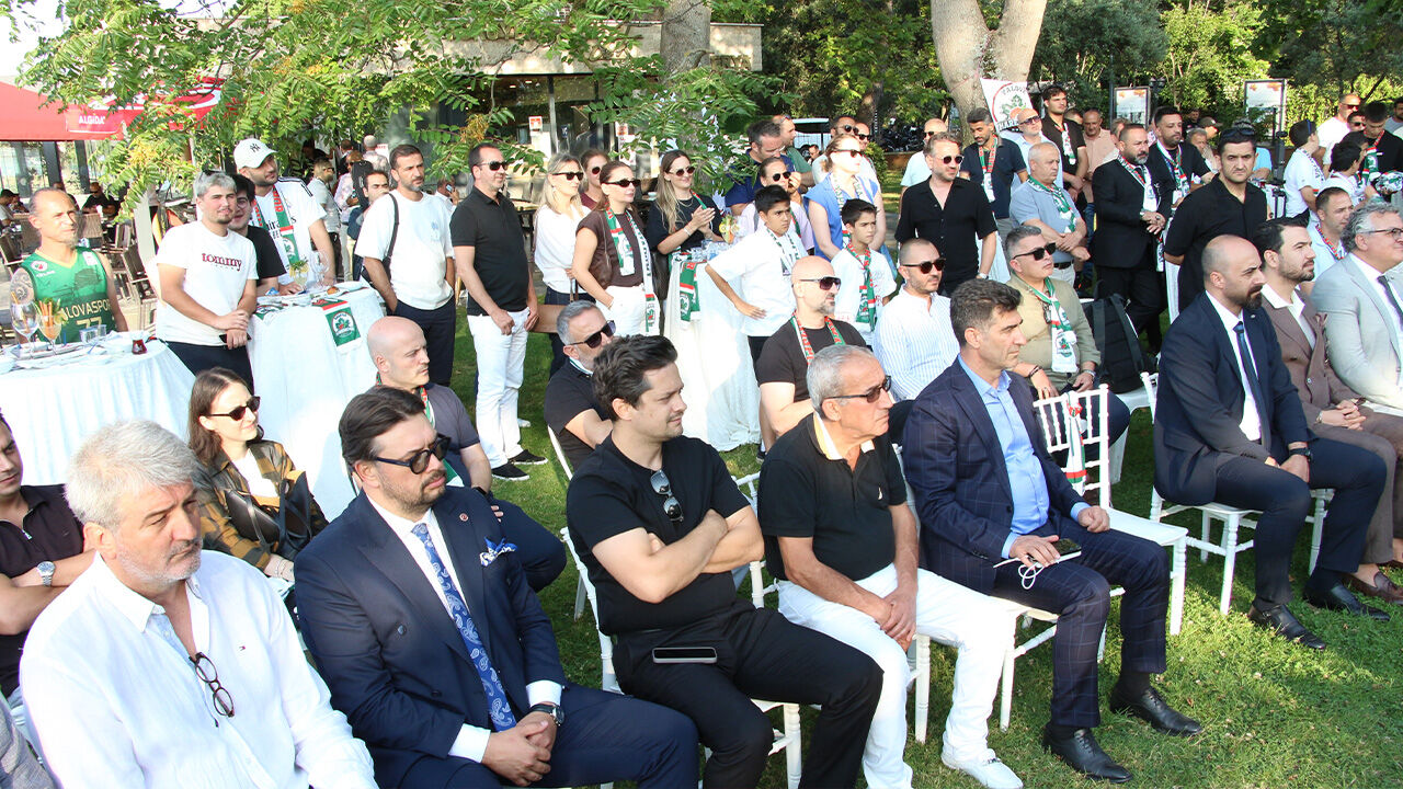 Yalova Haremspor Basketbol Takim Yeni Sezon Imza Tanitim Toren Lansman (5)