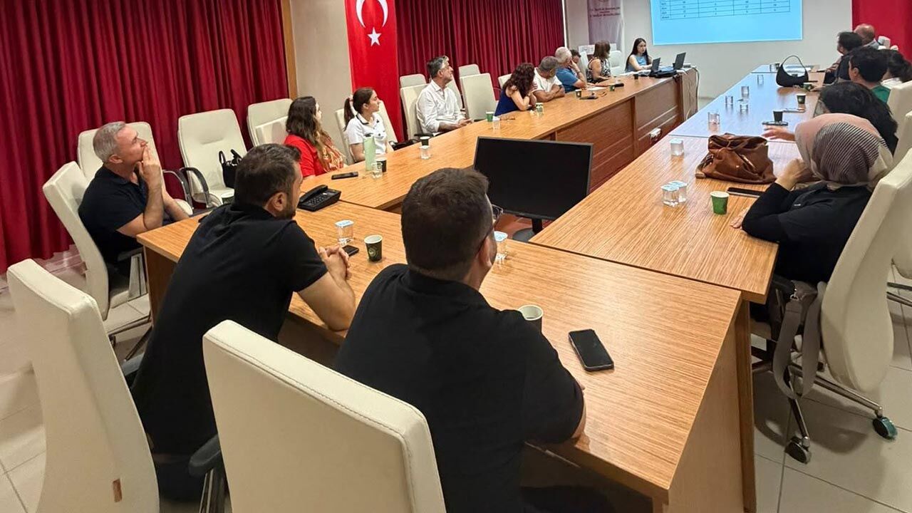 Yalova Il Saglik Mudurlugu Anne Bebek Olumleri Toplanti (2)