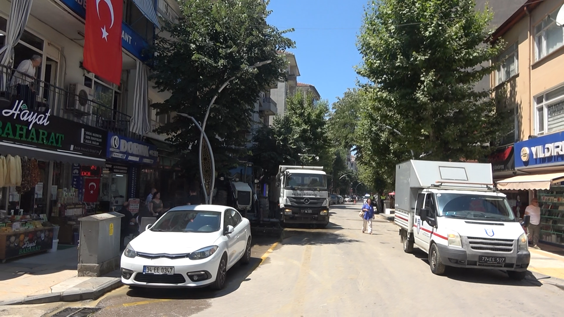 Yalova Istanbul Cadde Su Borusu Patlak (4)
