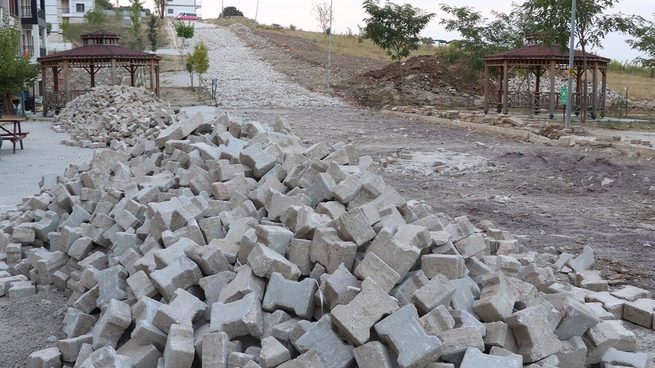 Yalova Kazimiye Toki Yol Bozukluk Vatandas Isyan Talep (7)